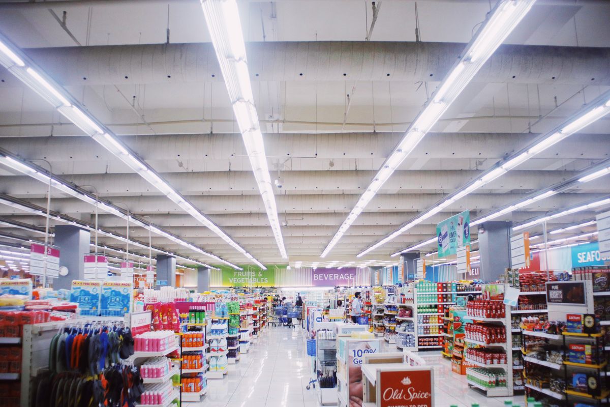 Interno di un supermercato